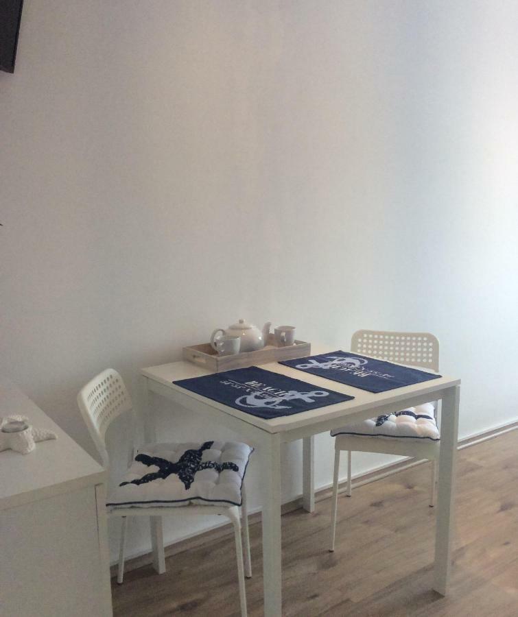 Ferienwohnung Tiny Studio Big Living Rovinj Exterior foto