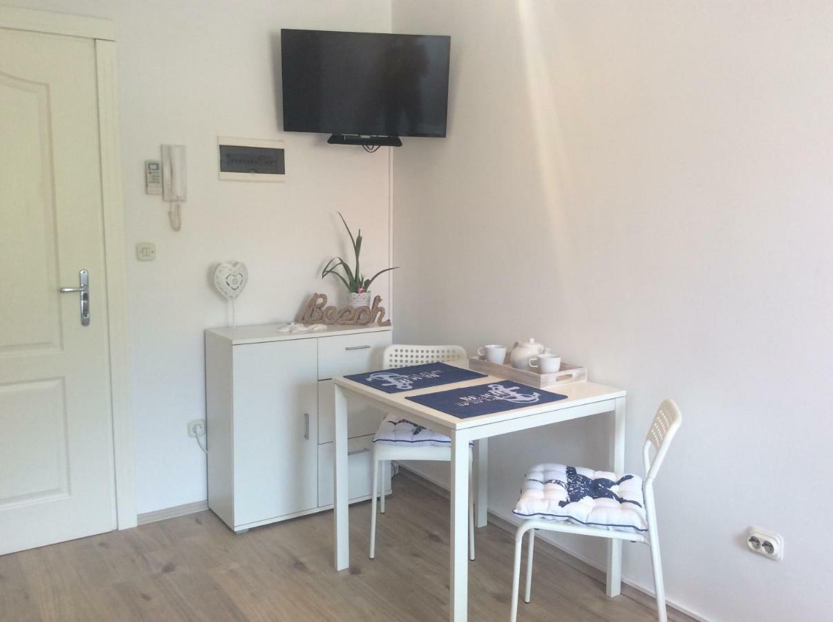 Ferienwohnung Tiny Studio Big Living Rovinj Exterior foto